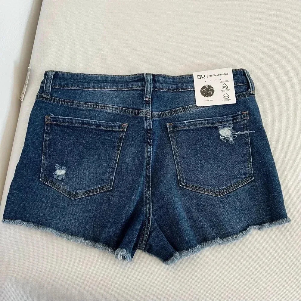 BP Shorts Denim Medium Blue Wash Distressed Raw Hem Size 31 - Picture 2 of 7